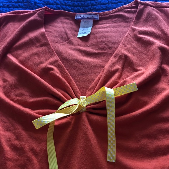 Vol 1 Petite Top - Picture 2 of 3